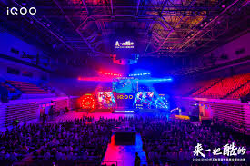 今年会jinnianhui 和队友组队打丧尸3d游戏